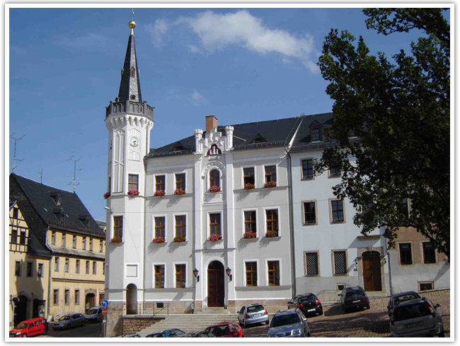 Rathaus (Neumarkt 2)